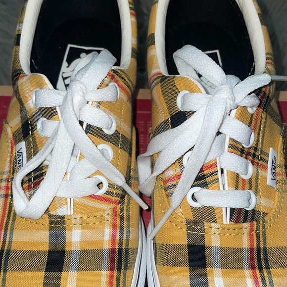 🔥VANS OFF THE WALL - VANS CLASSIC ERA | YELLOW PLAID🔥 - Picture 5 of 8